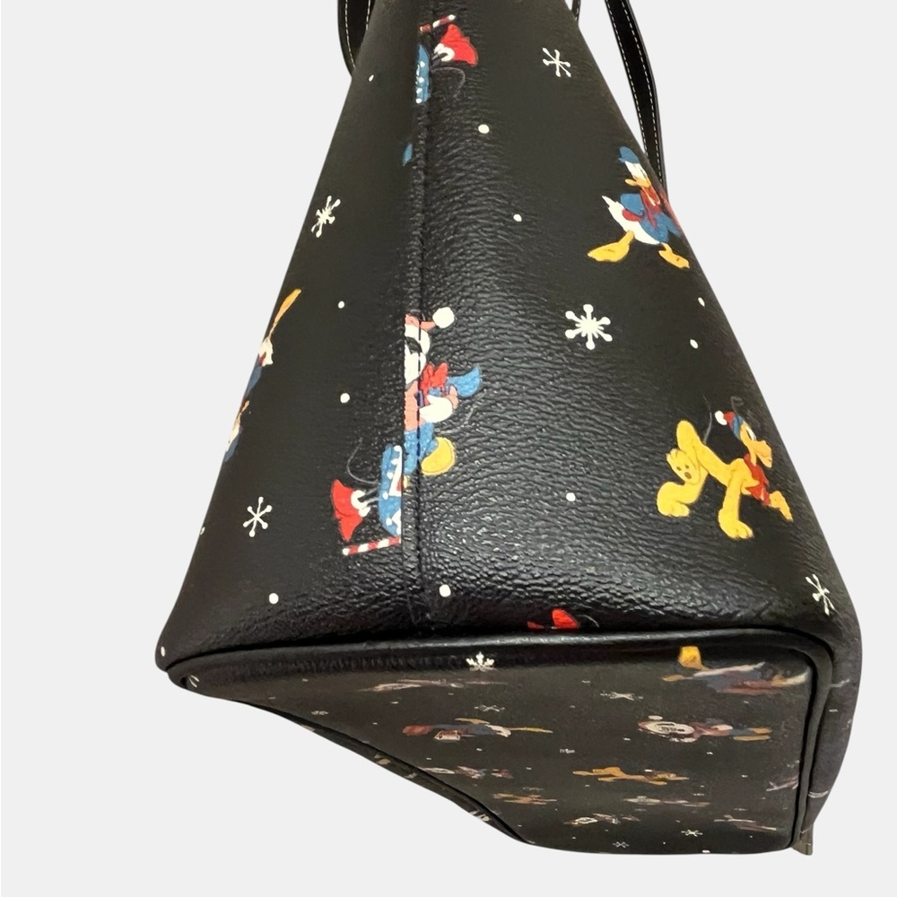 Coach X Disney Collaboration Gallery Tote 👜 - Picture 6 of 13